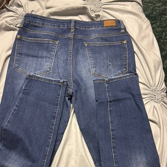 Judy Blue Jeans relaxed fit ankle - Picture 6 of 6